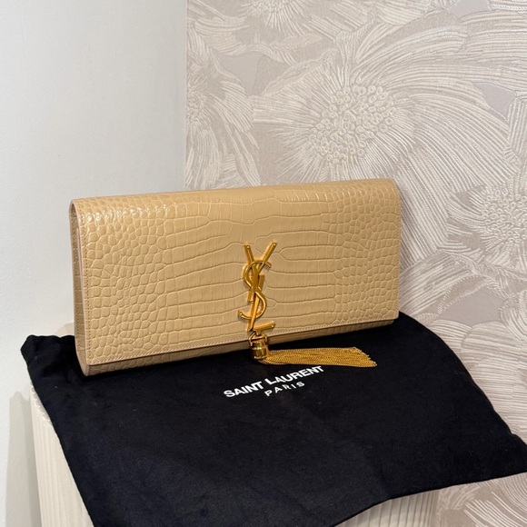 Yves Saint Laurent Beige Crocodile Embossed Clutch - Picture 6 of 6